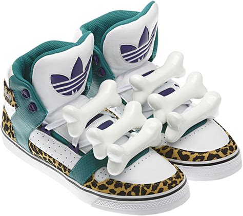 adidas bones jeremy scott.